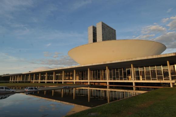 Em Brasília, feriado dos deputados e senadores vai durar 12 dias