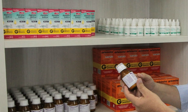 Com nova Lei, farmacêuticos serão presença obrigatória nas farmácias / Foto: Edmar Melo/ JC Imagem