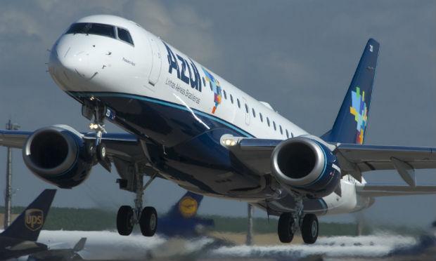 Avião, do modelo jato Embraer 195, alterou a rota para Fortaleza após apresentar cheiro de queimado  / Foto: Reprodução