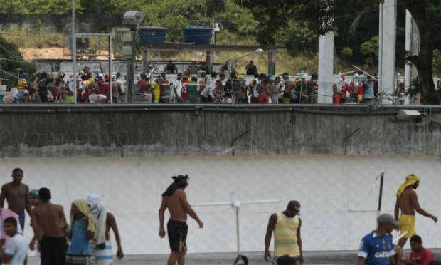 O País já responde ao Sistema Interamericano de Direitos Humanos por violações nas unidades prisionais / Foto: Edmar Melo/ Acervo JC Imagem