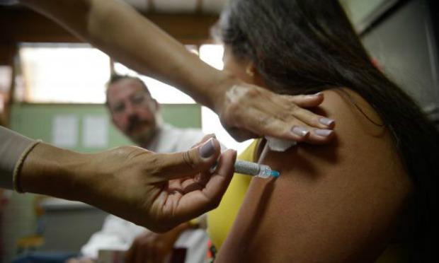 A vacina contra a gripe estará disponível para toda a população a partir de 17 de abril / Foto: Marcelo Camargo/Agência Brasil