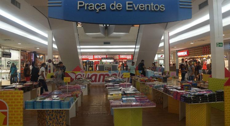 São muitas as opções para as crianças na Feira de Livros do Shopping Boa Vista. Foto: divulgação.
