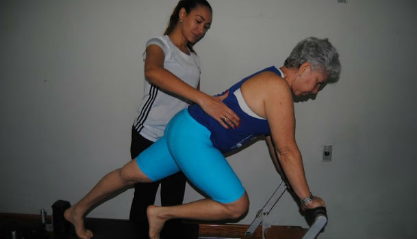 Treinamento específico para idosos é um dos diferenciais da Físioclinica Physio Center (Foto: Divulgação)