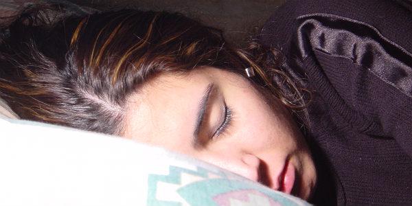 Imagem de mulher dormindo (Foto: Free Images)