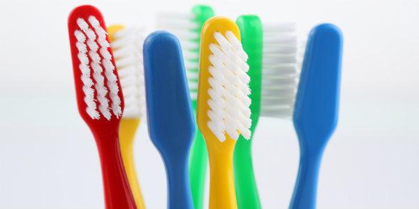 Imagem de escovas de dente (Foto: Photl.com)
