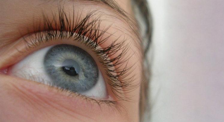 Olhos também precisam ser bem cuidados (Foto: Free Images)