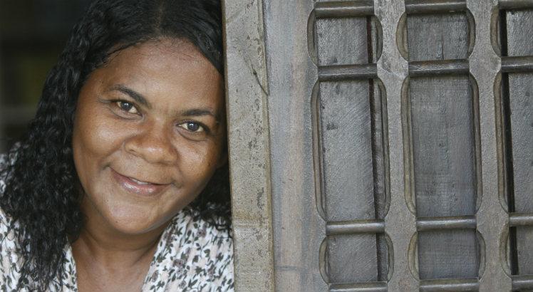 Tânia Maria da Silva é uma das mulheres que foram selecionadas para participar do mutirão de reconstrução mamária em Pernambuco (Foto: Ricardo B. Labastier/JC Imagem)