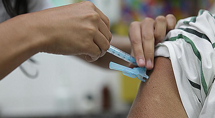 A campanha de vacinação contra gripe terminou, mas os postos de saúde que ainda têm doses da vacina continuarão a imunizar o público prioritário (Foto: Miva Filho/SES/Divulgação)