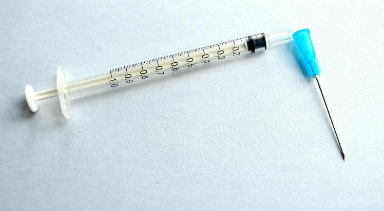 Pesquisadores descobriram que vacina contra a meningite B reduziu em 30% o risco de contrair gonorreia (Foto ilustrativa: Pixabay)