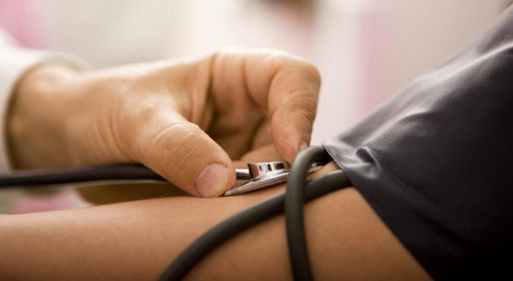 Serão oferecidos para a população diversos serviços de saúde gratuitos, como aferição de pressão arterial e testes de glicemia (Foto: Agência Brasil)