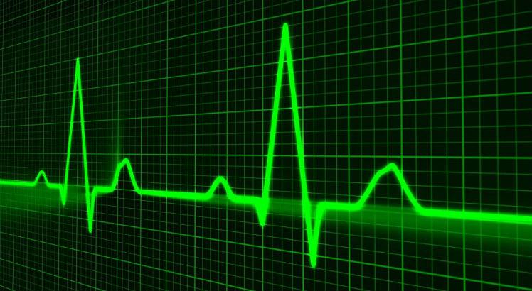 A arritmia cardíaca é uma alteração que ocorre na geração ou na condução do estímulo elétrico do coração e pode provocar modificações no ritmo cardíaco (Foto ilustrativa: Pixabay)
