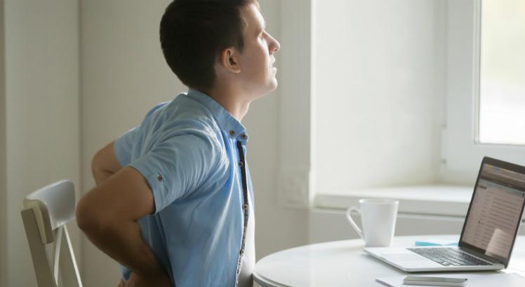 Conheça os principais vilões da coluna e aprenda a prevenir dores nas costas
