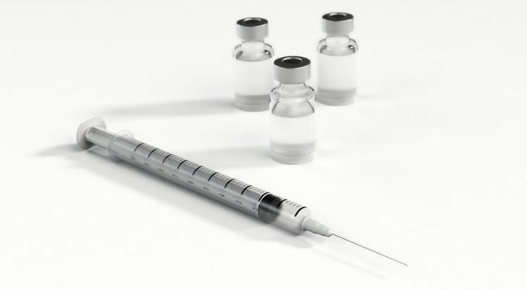 Pacientes com imunodeficiências primárias devem receber anticorpos por meio de infusões mensais de imunoglobulina humana (Foto ilustrativa: Pixabay)