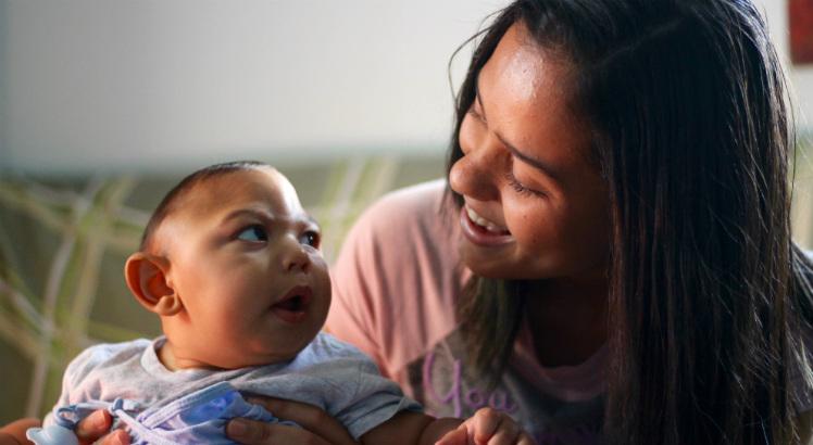 Filme traz relatos de famílias de crianças que nasceram com a síndrome congênita do zika vírus, como João (Foto: Divulgação)