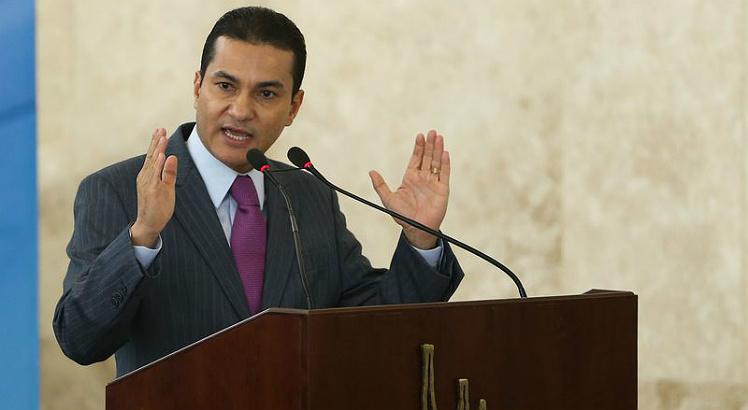 Marcos Pereira, ministro da Indústria e Comércio, pede 