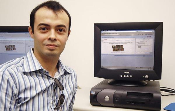 O fundador do Orkut, o turco Orkut Buyukkokten em um de suas viagens ao Brasil. (Foto: Divulgação).