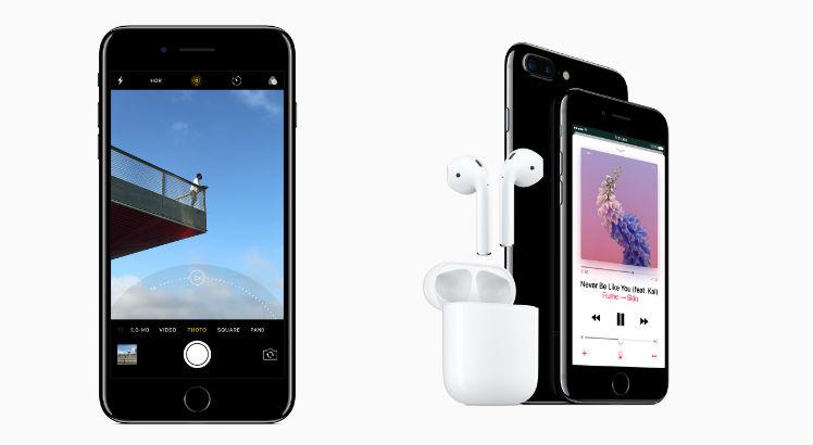 apple-iphone7-jetblk-airpod