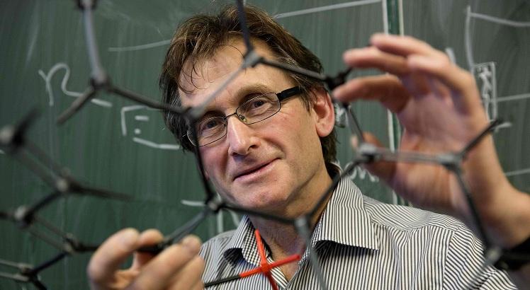 O professor holandês  Bernard Feringa, vencedor do Nobel de Química. AFP / University o f Groningen / Jeroen Van Kooten