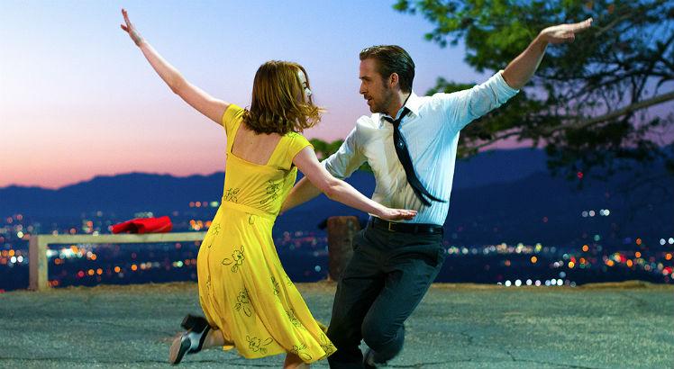 Emma Stone e Ryan Gosling em “La La Land: Cantando Estações”
