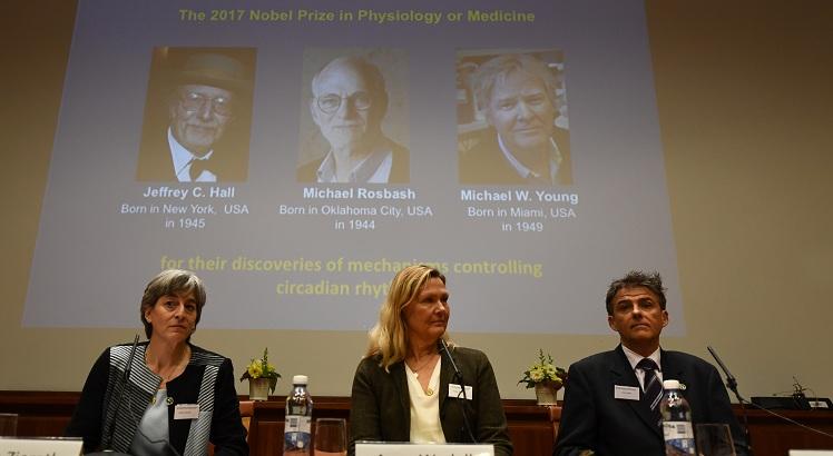 Comitê do Nobel para membros da Fisiologia e Medicina. AFP PHOTO / Jonathan NACKSTRAND