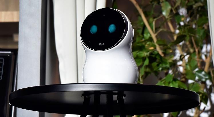 O robô CLoi, da LG Electronics, em sua confusa apresentação na CES 2018 (David Becker/Getty Images/AFP)
