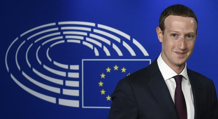 CEO do Facebook, Mark Zuckerberg, na sede do Parlamento Europeu, em Bruxelas, na Bélgica (AFP PHOTO / JOHN THYS)