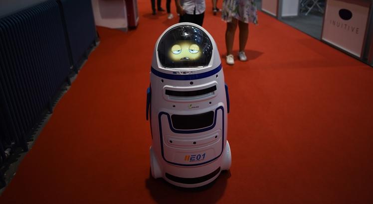Um dos robôs da World Robot Conference, em Pequim (AFP PHOTO / WANG ZHAO) 