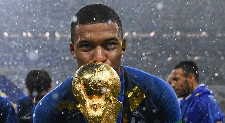 Kylian Mbappe, atacante francês vencedor da Copa do Mundo 2018 (FRANCK FIFE / AFP)