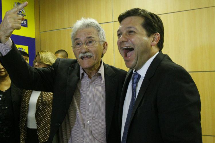 Com o vice-prefeito Luciano Siqueira