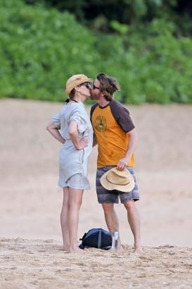 Julia Roberts e o marido, Danny Moder, no Havaí/Fotos: Reprodução da Internet