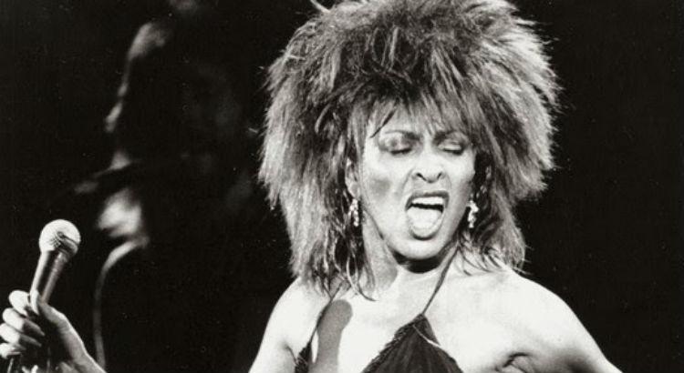 Tina Turner relata tortura e tentativa de suicido ao lado do ex-marido, Ike Turner.