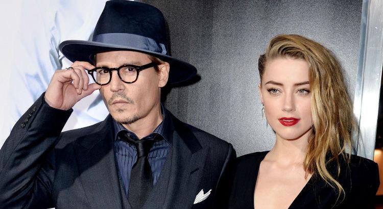 Johnny Depp e Amber Heard - Após o falecimento da mãe de Depp, Betty, Amber pediu o divórcio, alegando "diferenças irreconciliáveis". Posteriormente, o casal protagonizou inúmeras confusões, nas redes sociais