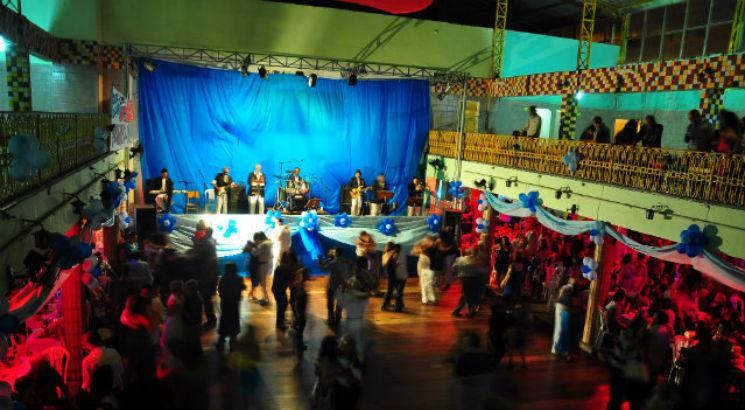 O Baile do Zé Pereira é realizado pelo Clube das Pás. Foto: Divulgação.