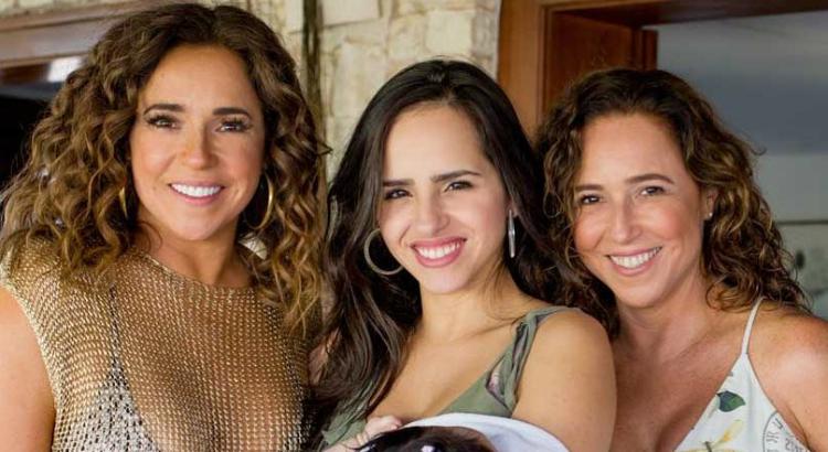 Daniela Mercury, sua filha Gionava Povoas e Kity, sua irmã (Imagem: Reprodução / Instagram)