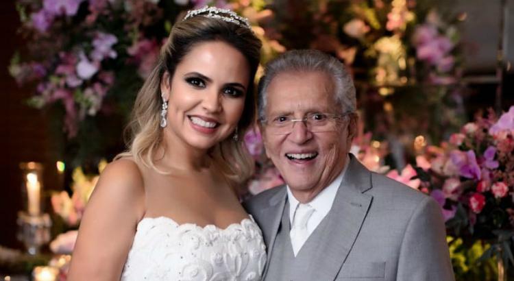 Renata Domingues e Carlos Alberto de Nóbrega (Imagem: Reprodução / Instagram)