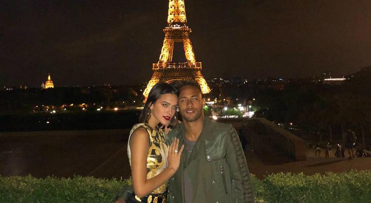 Bruna Marquezine e Neymar em Paris (Imagem: Reprodução / Instagram)