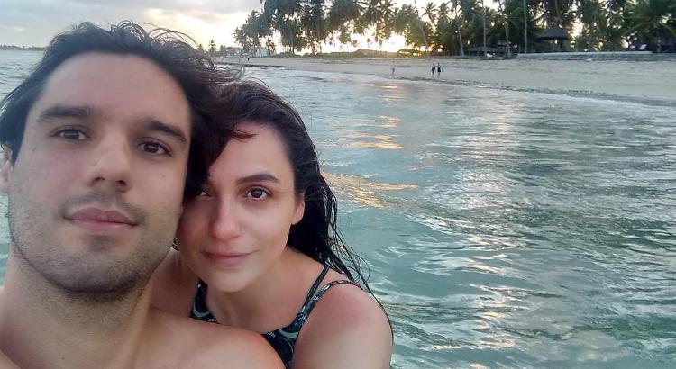 Mônica Iozzi curte litoral sul pernambucano ao lado do namorado. Foto: Reprodução/Instagram