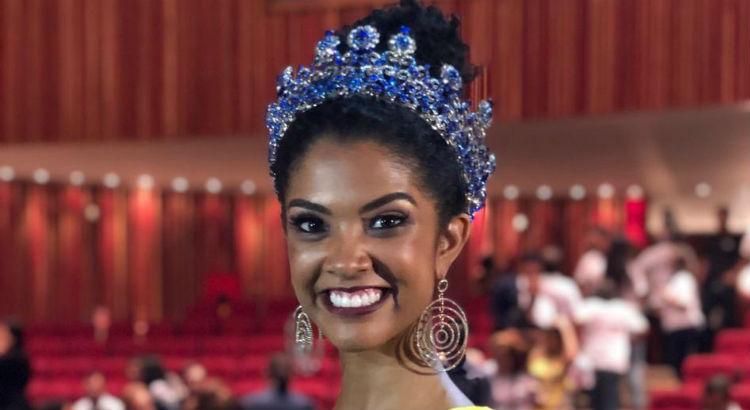 Bárbara Souza representou o Recife no concurso e levou a coroa