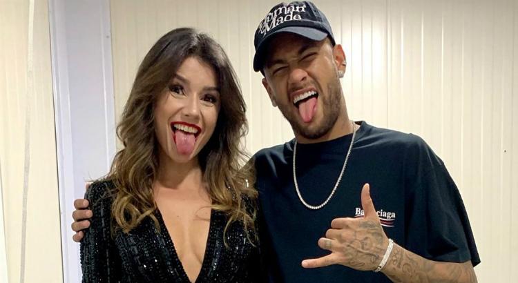Paula Fernandes compartilha cantoria ao lado de Neymar. Foto: Reprodução/Instagram