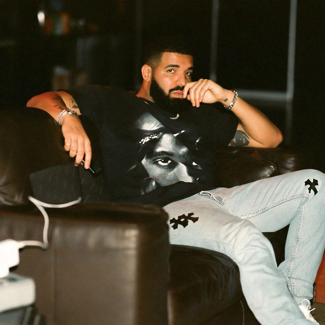 Drake chega ao Brasil com o seu "AirDrake". Foto: Reprodução/Instagram