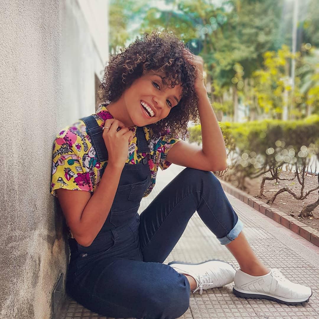 Heslaine Vieira, atriz de Malhação (Imagem: Reprodução / Instagram)