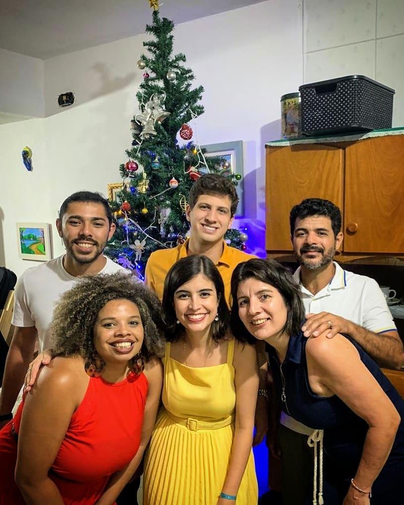 Tabata Amaral comemora o Natal ao lado de João Campos, em São Paulo. Foto: Reprodução/Instagram
