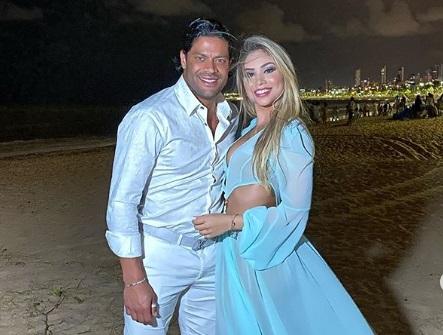 Hulk Paraíba e Camila Ângelo (Foto: Reprodução/Instagram)
