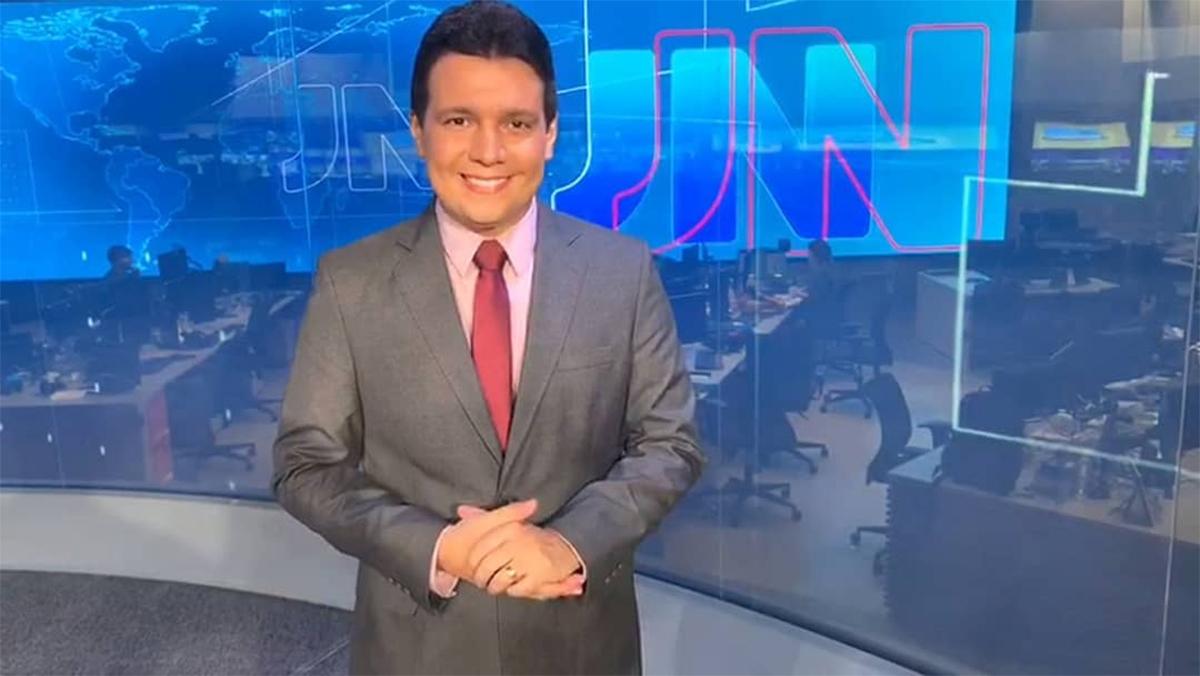 Marcelo Magno apresentou o Jornal Nacional no último dia 7 (Foto: Reprodução/TV Globo)
