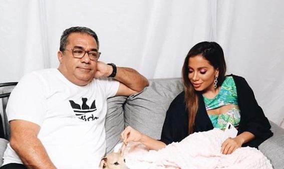 Painitto ao lado da filha, Anitta (Foto: Reprodução/Instagram)
