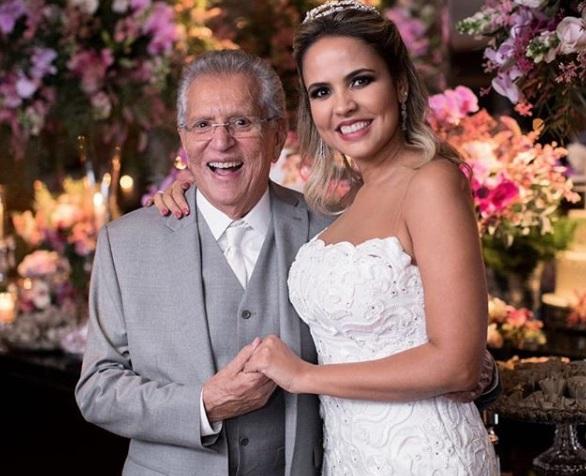 Carlos Alberto de Nóbrega ao lado da esposa, Renata (Foto: Reprodução/Instagram)