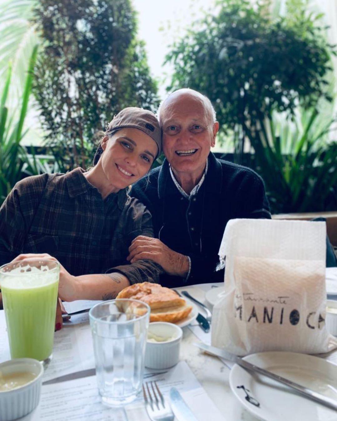 Fernanda Lima atualiza seguidores sobre o estado de saúde do pai. Foto: Reprodução/Instagram