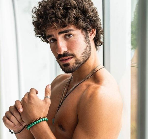 O ator José Condessa deixou a novela 'Salve-se Quem Puder' (Foto: Reprodução/Instagram)
