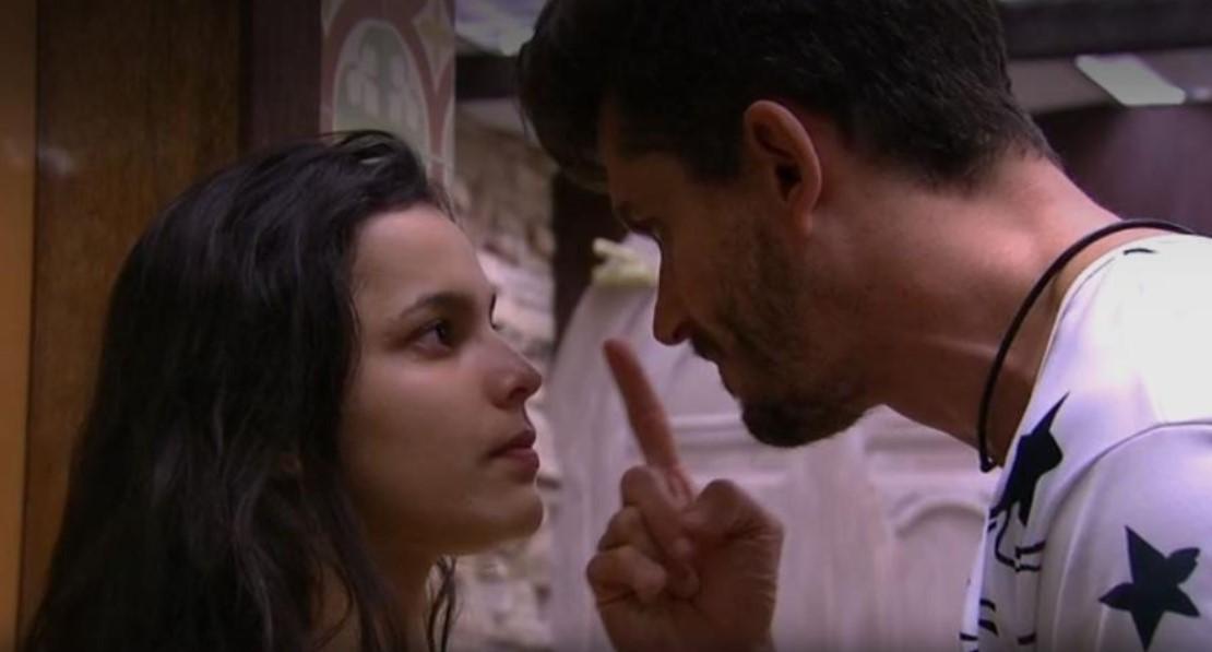 Discussão entre Marcos Harter e Emily Araújo se tornou violenta no BBB17 (Foto: Reprodução/TV Globo)