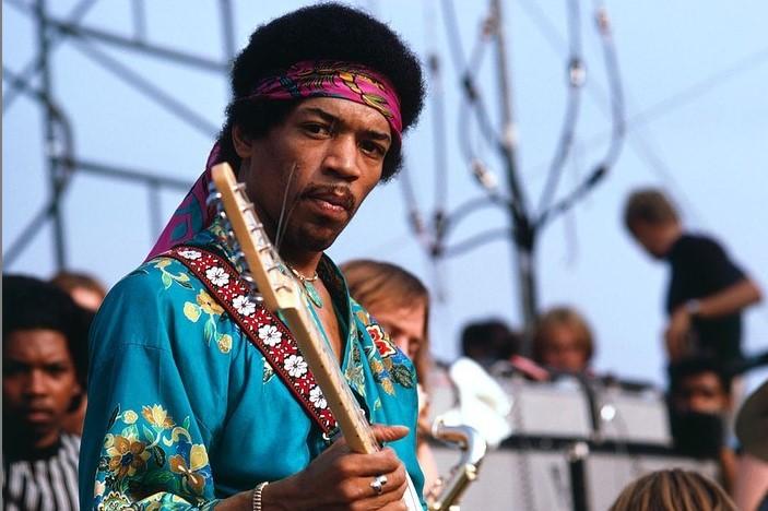 O músico Jimi Hendrix faleceu aos 27 anos (Foto: Reprodução/Instagram)